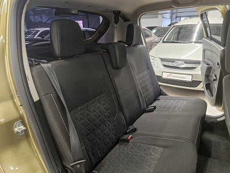 Renault Sandero Stepway 1.6 MT (113 л.с.), 2017 Renault Sandero Stepway 1.6 MT (113 л.с.), 2017 — купить в Нижнем Новгороде
