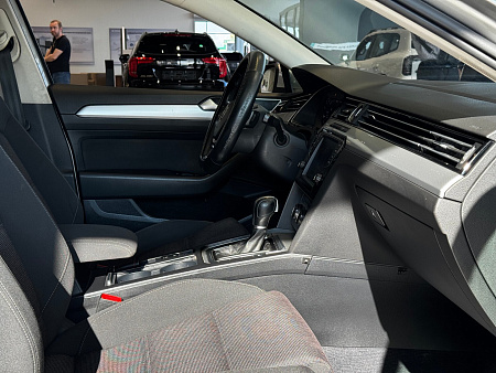 Volkswagen Passat 1.4 AMT (150 л.с.), 2017 Volkswagen Passat 1.4 AMT (150 л.с.), 2017 — купить в Нижнем Новгороде