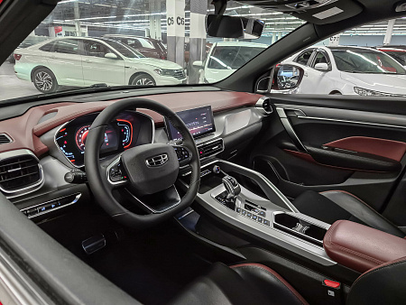 Geely Coolray 1.5 AMT (150 л.с.), 2022 — купить в Нижнем Новгороде