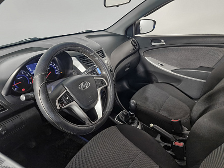 Hyundai Solaris 1.6 MT (123 л.с.), 2012 — купить в Нижнем Новгороде