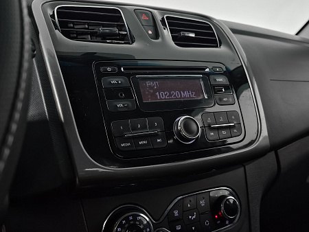 Renault Sandero 1.6 MT (102 л.с.), 2016 Renault Sandero 1.6 MT (102 л.с.), 2016 — купить в Нижнем Новгороде