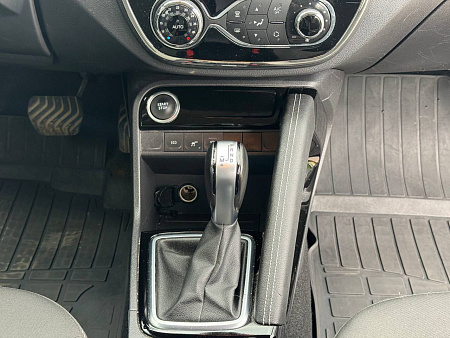 Renault Kaptur 1.6 CVT (114 л.с.), 2022 Renault Kaptur 1.6 CVT (114 л.с.), 2022 — купить в Нижнем Новгороде