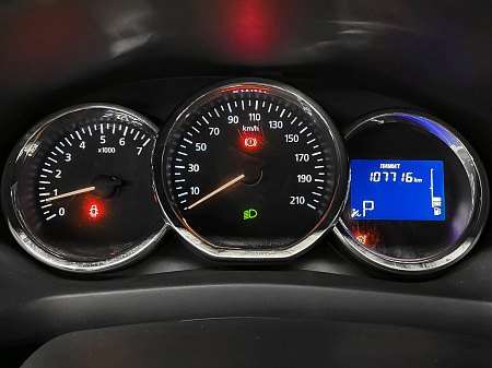 Renault Sandero 1.6 AT (102 л.с.), 2018 Renault Sandero 1.6 AT (102 л.с.), 2018 — купить в Нижнем Новгороде