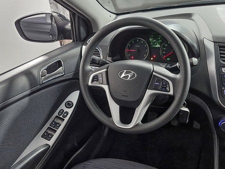Hyundai Solaris 1.6 MT (123 л.с.), 2016 Hyundai Solaris 1.6 MT (123 л.с.), 2016 — купить в Нижнем Новгороде