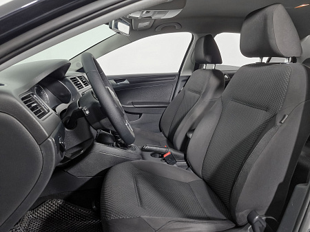 Volkswagen Jetta 1.6 AT (105 л.с.), 2012 — купить в Нижнем Новгороде