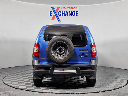 Chevrolet Niva 1.7 MT (80 л.с.) 4WD, 2016 Chevrolet Niva 1.7 MT (80 л.с.) 4WD, 2016 — купить в Нижнем Новгороде