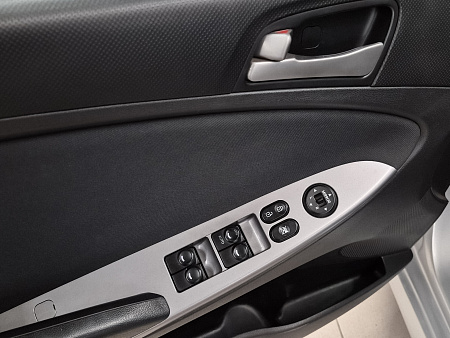 Hyundai Solaris 1.6 MT (123 л.с.), 2015 — купить в Нижнем Новгороде
