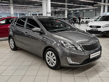 Kia Rio 4-speed 1.6 AT (123 л.с.), 2014 Kia Rio 4-speed 1.6 AT (123 л.с.), 2014 — купить в Нижнем Новгороде