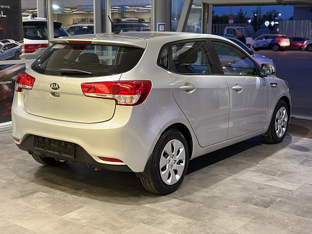 Kia Rio 1.4 MT (107 л.с.), 2015 Kia Rio 1.4 MT (107 л.с.), 2015 — купить в Нижнем Новгороде