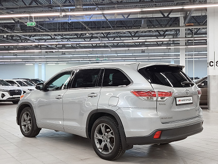 Toyota Highlander 3.5 AT (249 л.с.) 4WD, 2014 — купить в Нижнем Новгороде