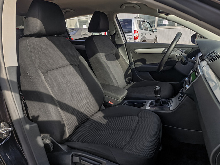 Volkswagen Passat 1.4 MT (122 л.с.), 2012 — купить в Нижнем Новгороде