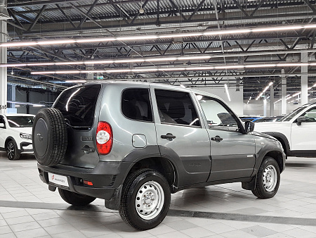 Chevrolet Niva 1.7 MT (80 л.с.) 4WD, 2014 Chevrolet Niva 1.7 MT (80 л.с.) 4WD, 2014 — купить в Нижнем Новгороде