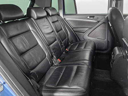 Volkswagen Tiguan 2.0 AT (170 л.с.) 4WD, 2011 — купить в Нижнем Новгороде