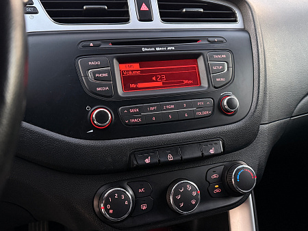 Kia Ceed 1.6 MT (129 л.с.), 2013 Kia Ceed 1.6 MT (129 л.с.), 2013 — купить в Нижнем Новгороде