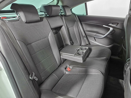 Opel Insignia 1.8 MT (140 л.с.), 2013 — купить в Нижнем Новгороде