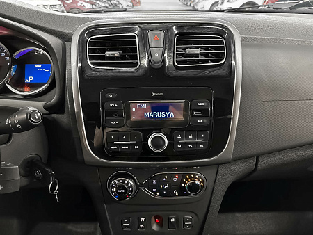 Renault Sandero 1.6 AT (102 л.с.), 2018 Renault Sandero 1.6 AT (102 л.с.), 2018 — купить в Нижнем Новгороде