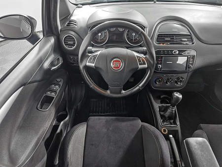 Fiat Punto 1.4 AMT (77 л.с.), 2012 Fiat Punto 1.4 AMT (77 л.с.), 2012 — купить в Нижнем Новгороде