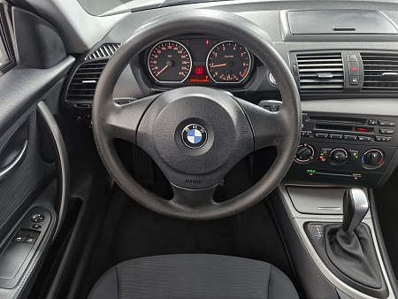 BMW 1 серии 116i 1.6 AT (115 л.с.), 2010 BMW 1 серии 116i 1.6 AT (115 л.с.), 2010 — купить в Нижнем Новгороде