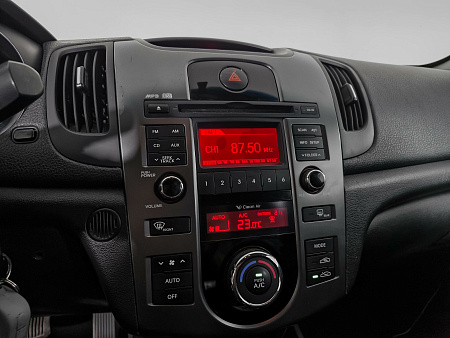 Kia Cerato 6-speed 1.6 AT (126 л.с.), 2012 Kia Cerato 6-speed 1.6 AT (126 л.с.), 2012 — купить в Нижнем Новгороде