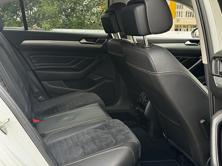 Volkswagen Passat 2.0 AMT (190 л.с.), 2020 — купить в Нижнем Новгороде