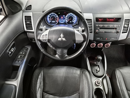 Mitsubishi Outlander 2.0 CVT (147 л.с.) 4WD, 2010 Mitsubishi Outlander 2.0 CVT (147 л.с.) 4WD, 2010 — купить в Нижнем Новгороде