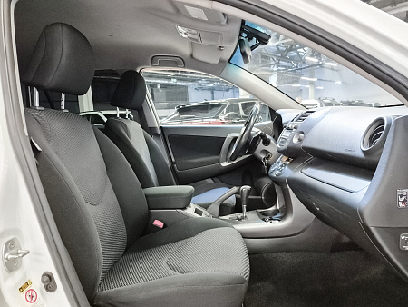 Toyota RAV4 2.0 CVT (158 л.с.) 4WD, 2011 Toyota RAV4 2.0 CVT (158 л.с.) 4WD, 2011 — купить в Нижнем Новгороде
