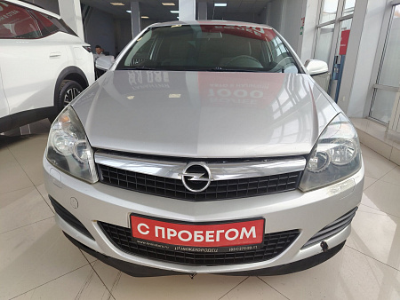 Opel Astra GTC 1.6 MT (115 л.с.), 2008 Opel Astra GTC 1.6 MT (115 л.с.), 2008 — купить в Нижнем Новгороде
