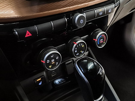 Lada (Ваз) Vesta Cross 1.8 CVT (122 л.с.), 2024 — купить в Нижнем Новгороде