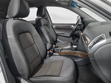 Audi Q5 2.0 AMT (211 л.с.) 4WD, 2009 Audi Q5 2.0 AMT (211 л.с.) 4WD, 2009 — купить в Нижнем Новгороде