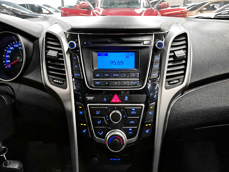 Hyundai i30 1.6 AT (130 л.с.), 2012 Hyundai i30 1.6 AT (130 л.с.), 2012 — купить в Нижнем Новгороде
