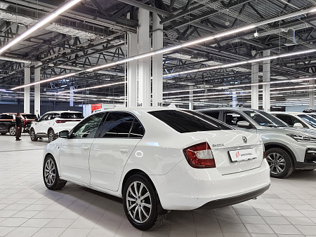 Skoda Rapid 1.6 MT (105 л.с.), 2014 Skoda Rapid 1.6 MT (105 л.с.), 2014 — купить в Нижнем Новгороде