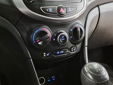 Hyundai Solaris 1.6 MT (123 л.с.), 2015 — купить в Нижнем Новгороде