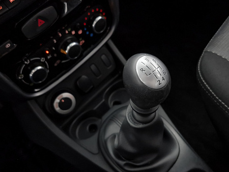Renault Duster 1.6 MT (102 л.с.) 4WD, 2014 — купить в Нижнем Новгороде
