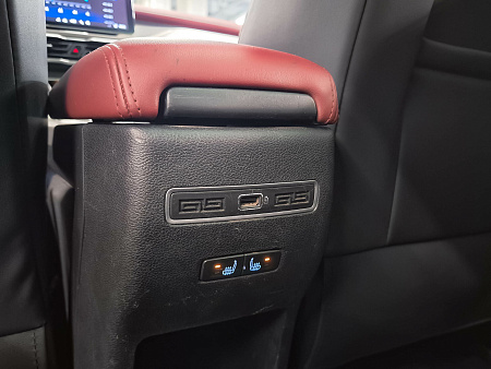 Geely Coolray 1.5 AMT (150 л.с.), 2022 — купить в Нижнем Новгороде