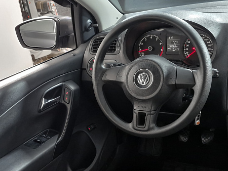 Volkswagen Polo 1.6 MT (105 л.с.), 2014 Volkswagen Polo 1.6 MT (105 л.с.), 2014 — купить в Нижнем Новгороде