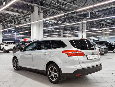 Ford Focus 1.6 AMT (105 л.с.), 2016 Ford Focus 1.6 AMT (105 л.с.), 2016 — купить в Нижнем Новгороде