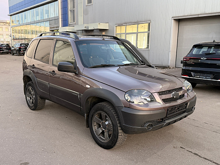 Chevrolet Niva 1.7 MT (80 л.с.) 4WD, 2019 — купить в Нижнем Новгороде