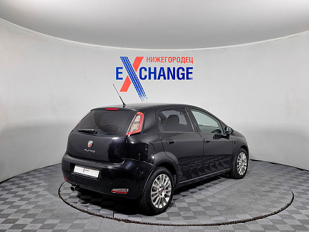 Fiat Punto 1.4 AMT (77 л.с.), 2012 Fiat Punto 1.4 AMT (77 л.с.), 2012 — купить в Нижнем Новгороде