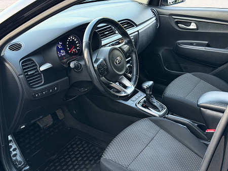 Kia Rio 1.4 AT (100 л.с.), 2017 Kia Rio 1.4 AT (100 л.с.), 2017 — купить в Нижнем Новгороде