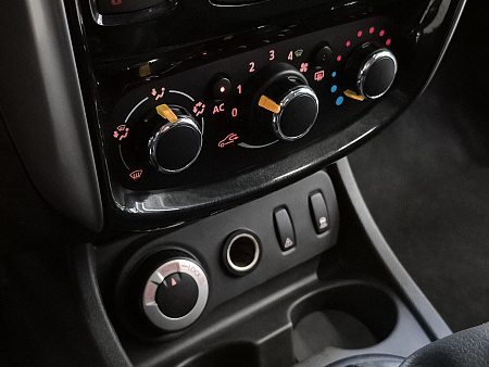 Nissan Terrano 1.6 MT (102 л.с.) 4WD, 2014 — купить в Нижнем Новгороде