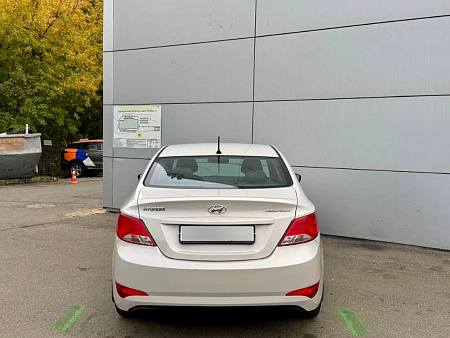 Hyundai Solaris 1.6 AT (123 л.с.), 2015 — купить в Нижнем Новгороде