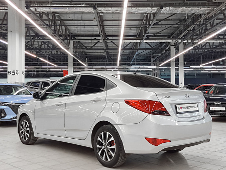 Hyundai Solaris 1.6 MT (123 л.с.), 2015 — купить в Нижнем Новгороде