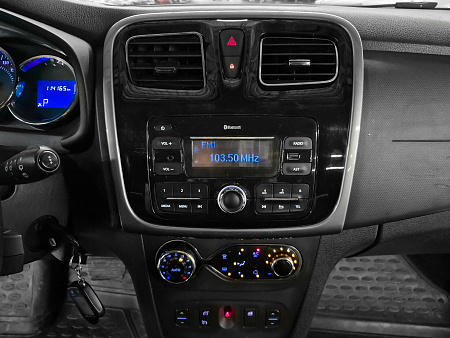 Renault Sandero Stepway 1.6 AT (102 л.с.), 2017 Renault Sandero Stepway 1.6 AT (102 л.с.), 2017 — купить в Нижнем Новгороде