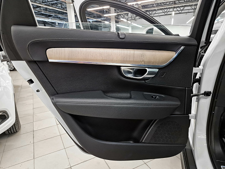 Volvo V90 Cross Country 2.0 AT (249 л.с.) 4WD, 2021 — купить в Нижнем Новгороде