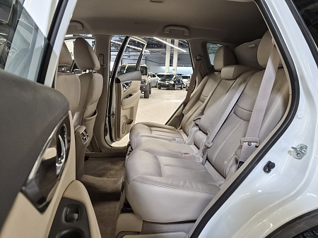 Nissan X-Trail 2.5 CVT (171 л.с.) 4WD, 2016 — купить в Нижнем Новгороде