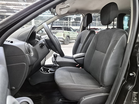 Nissan Terrano 1.6 MT (102 л.с.) 4WD, 2014 — купить в Нижнем Новгороде
