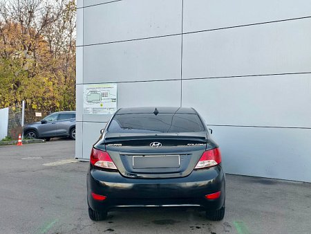 Hyundai Solaris 1.4 MT (107 л.с.), 2011 Hyundai Solaris 1.4 MT (107 л.с.), 2011 — купить в Нижнем Новгороде