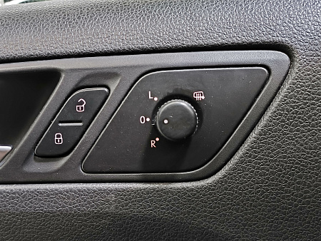 Volkswagen Jetta 1.6 MT (105 л.с.), 2012 Volkswagen Jetta 1.6 MT (105 л.с.), 2012 — купить в Нижнем Новгороде