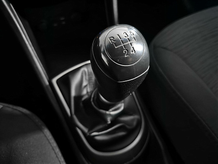 Hyundai Solaris 1.4 MT (107 л.с.), 2016 Hyundai Solaris 1.4 MT (107 л.с.), 2016 — купить в Нижнем Новгороде