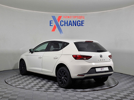 SEAT Leon 1.2 AMT (105 л.с.), 2013 — купить в Нижнем Новгороде
